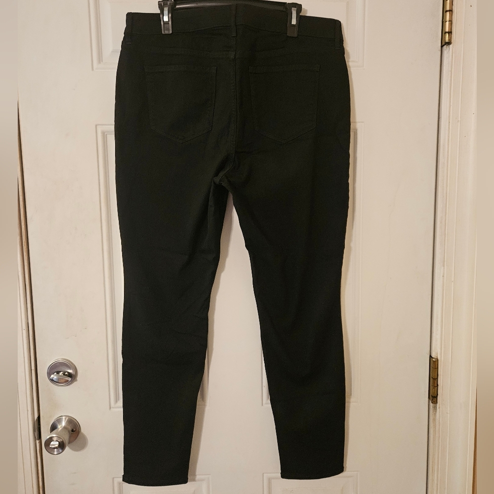 Old Navy Women's Super Skinny Jeggings - NWT - Picture 3 of 14